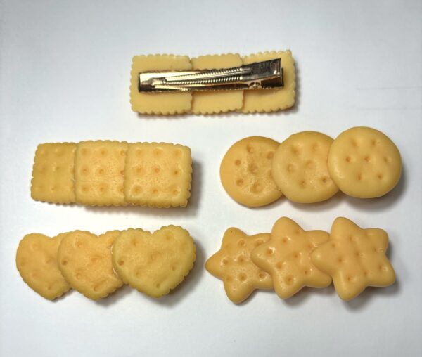 Realistic Crackers Hair Clip